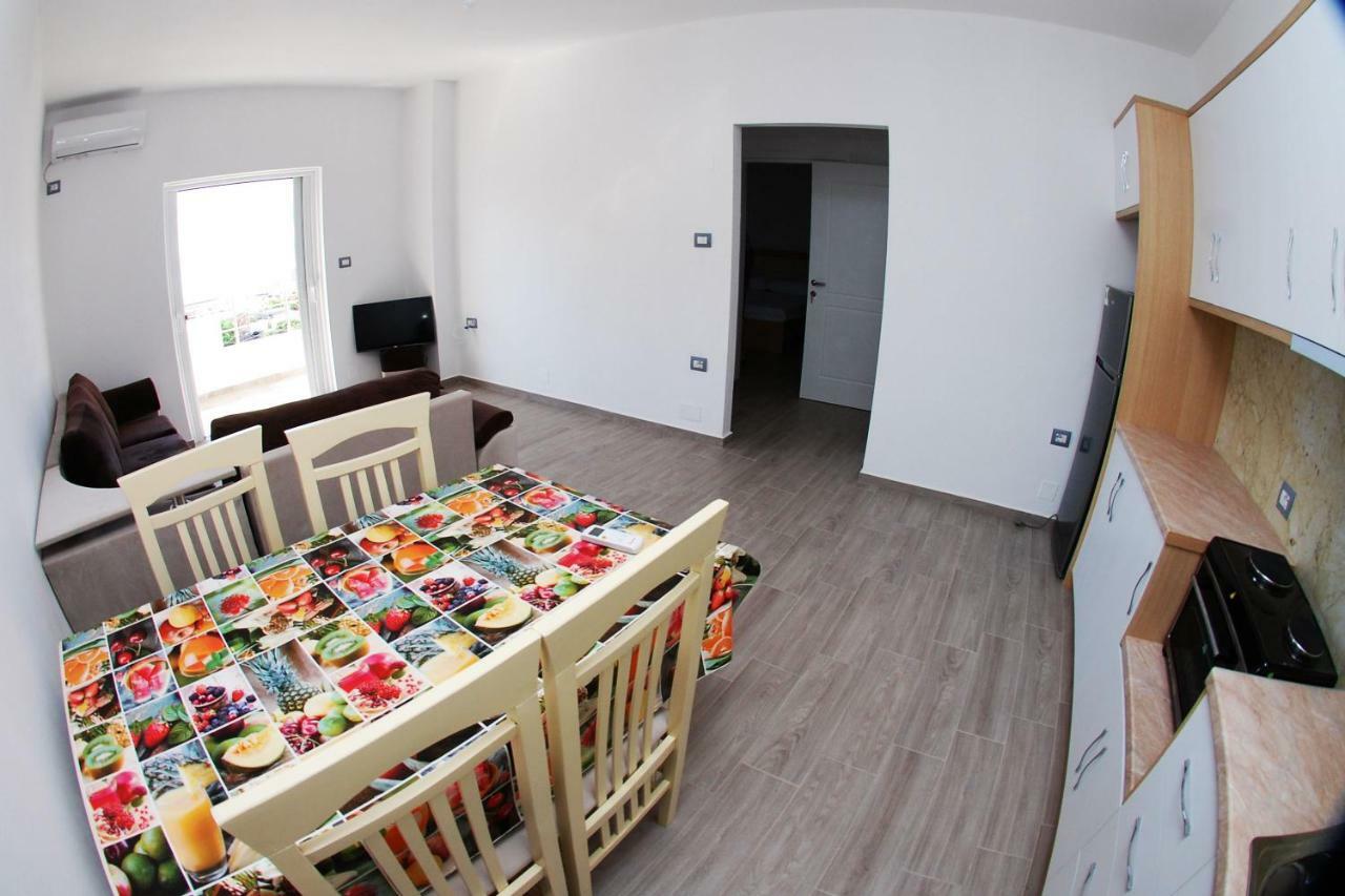 Rafail'S Apartment Saranda Extérieur photo